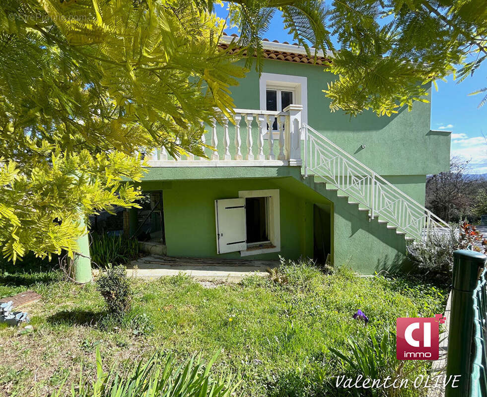 Vente : appartement t3 (40 m²) à la roquebrussanne - photo 4