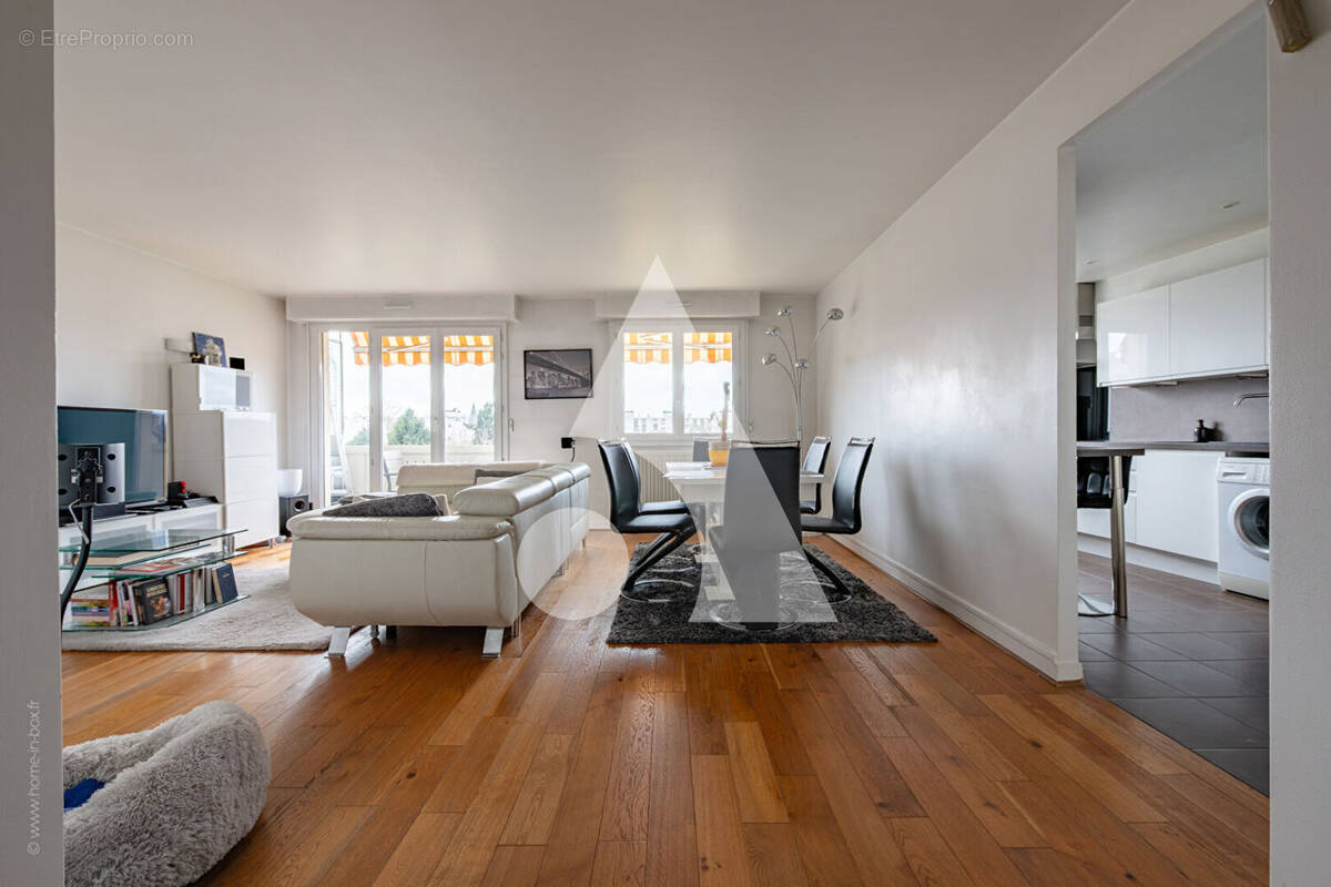 Appartement à SAINT-MAUR-DES-FOSSES