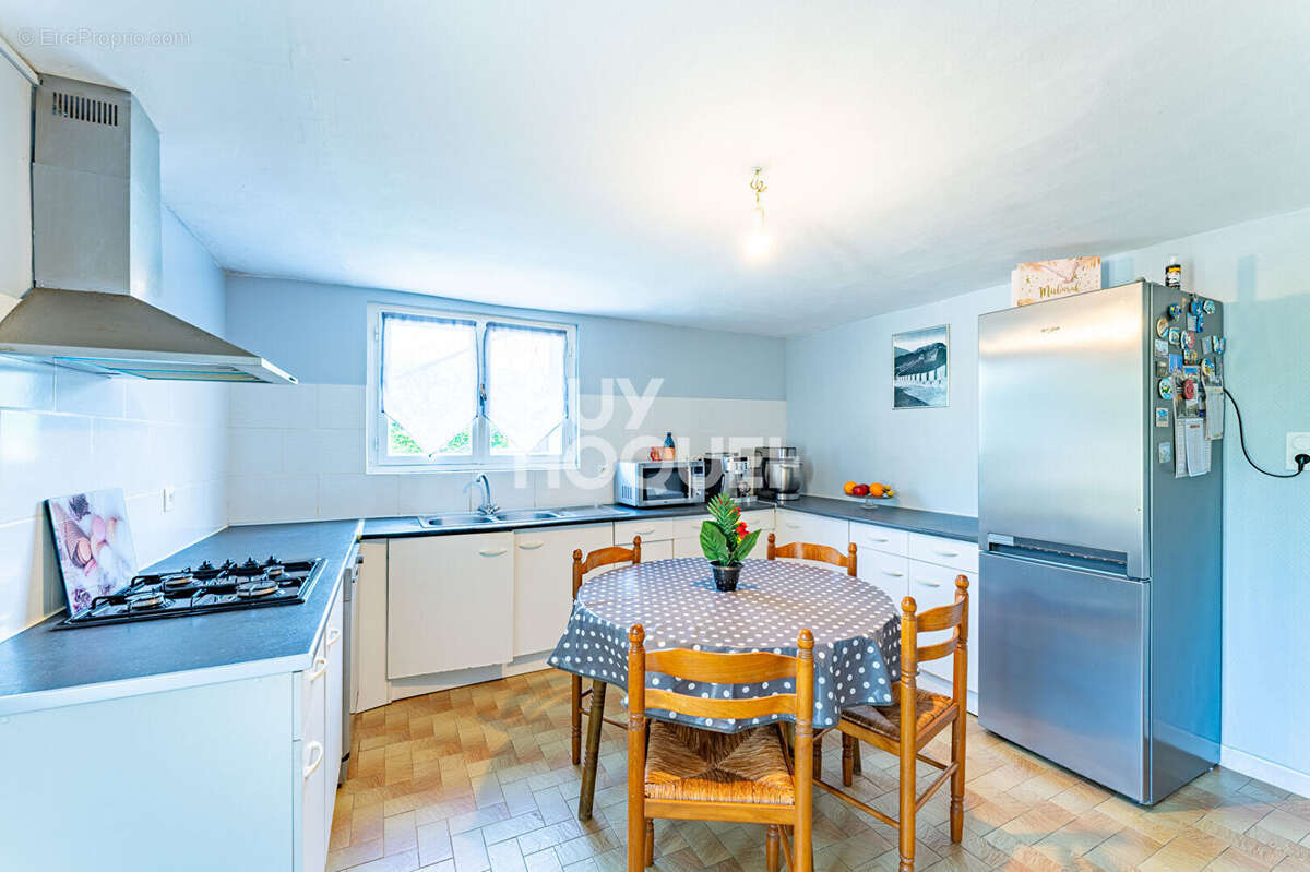 Maison à LABASTIDE-SAINT-PIERRE