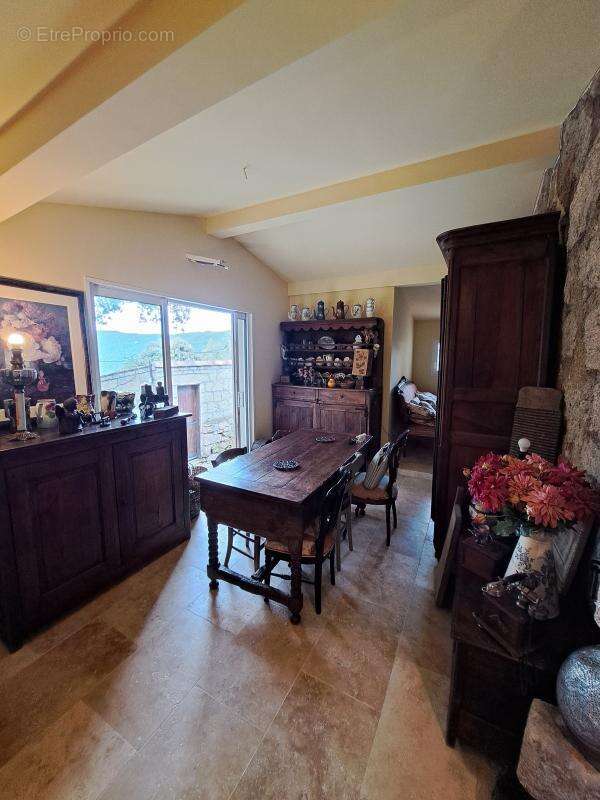 Maison 125 m² à Bilia  - photo 3