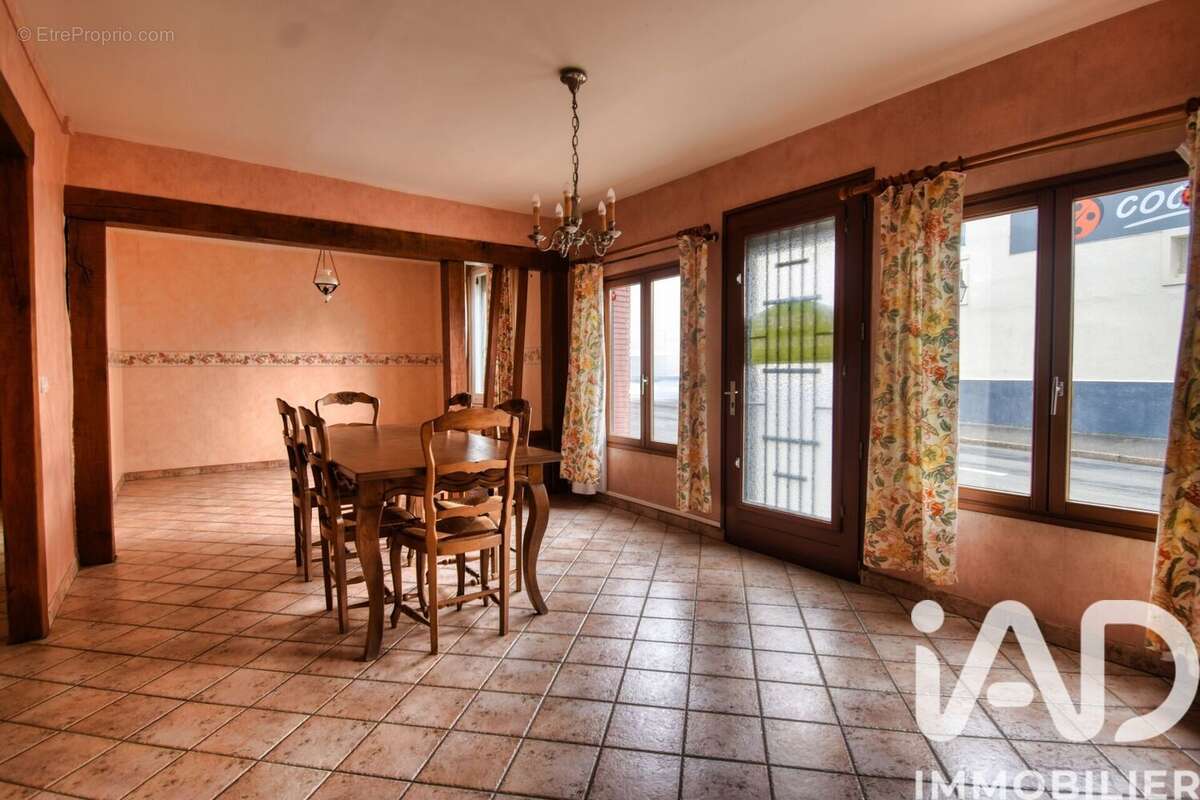 Photo 4 - Maison à HORNOY-LE-BOURG