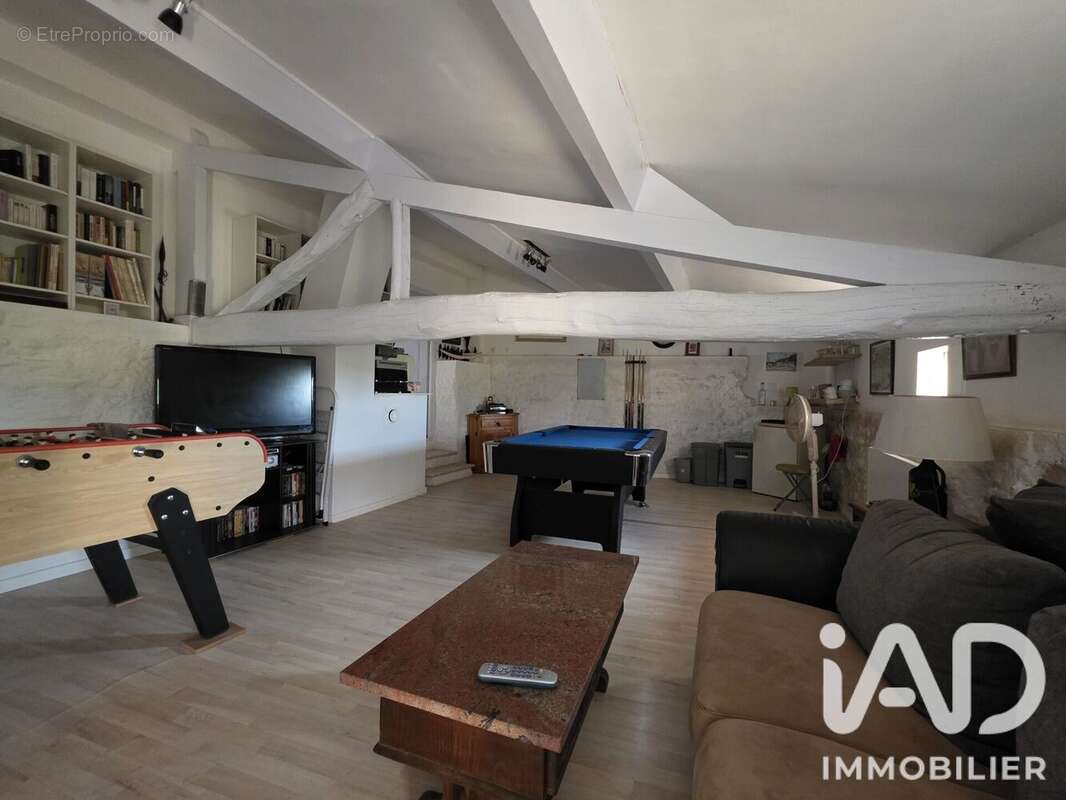 Maison 250 m² à Gaillac  - photo 6