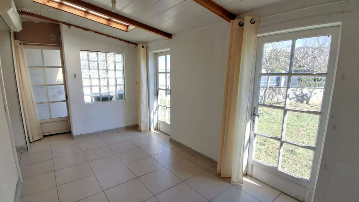 Maison à CORME-ECLUSE