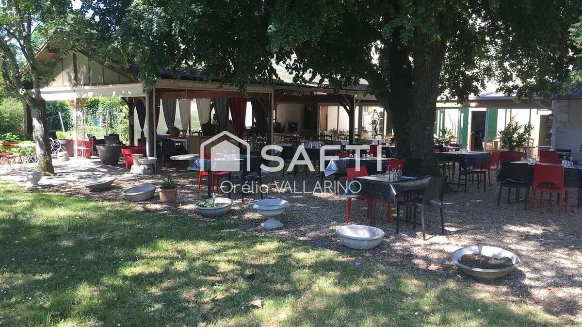 Photo 4 - Commerce à SAINT-AIGULIN