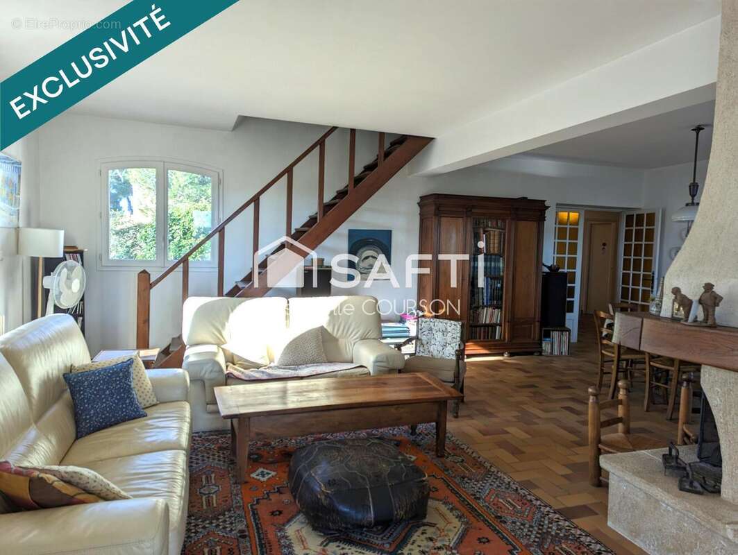 Photo 6 - Maison à SAINT-MITRE-LES-REMPARTS