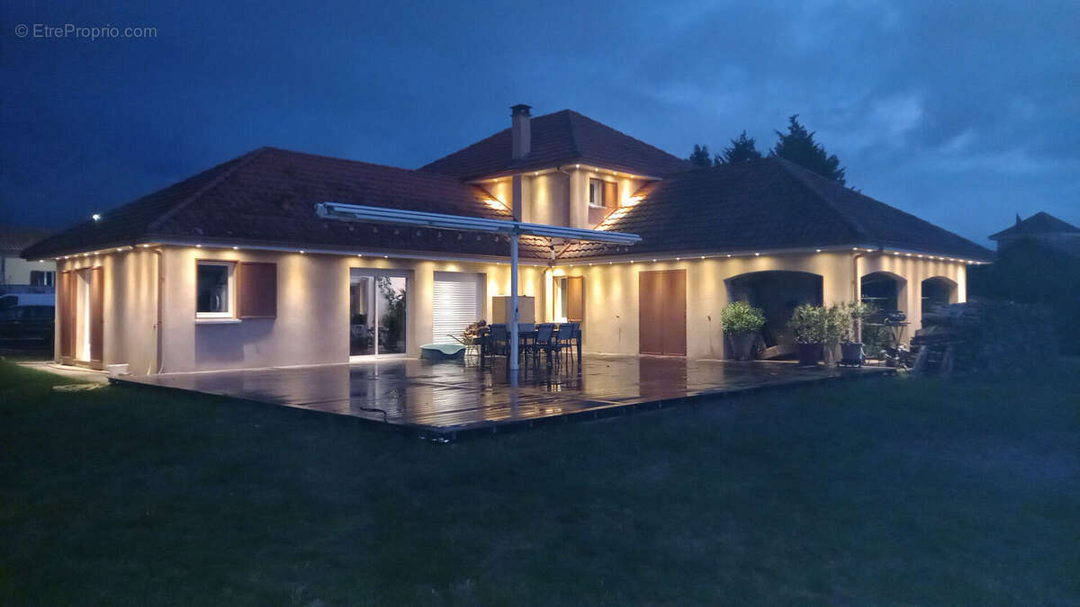 Maison à MONTPON-MENESTEROL