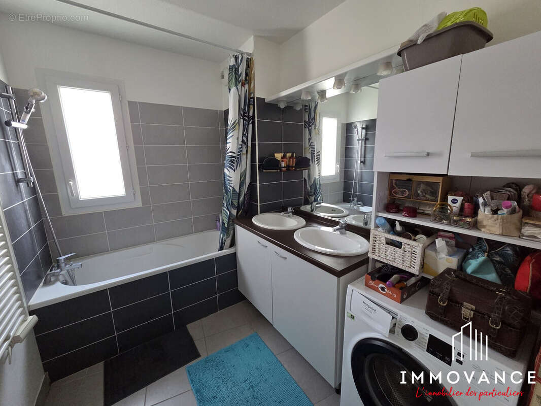 Appartement à CASTELNAU-LE-LEZ