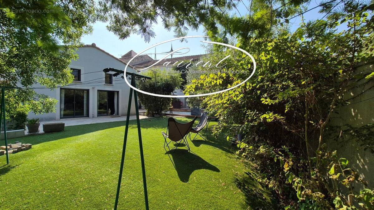 Maison à VEZENOBRES