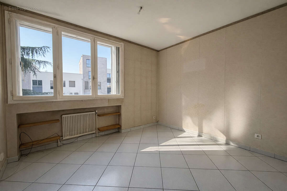 Appartement à LYON-8E