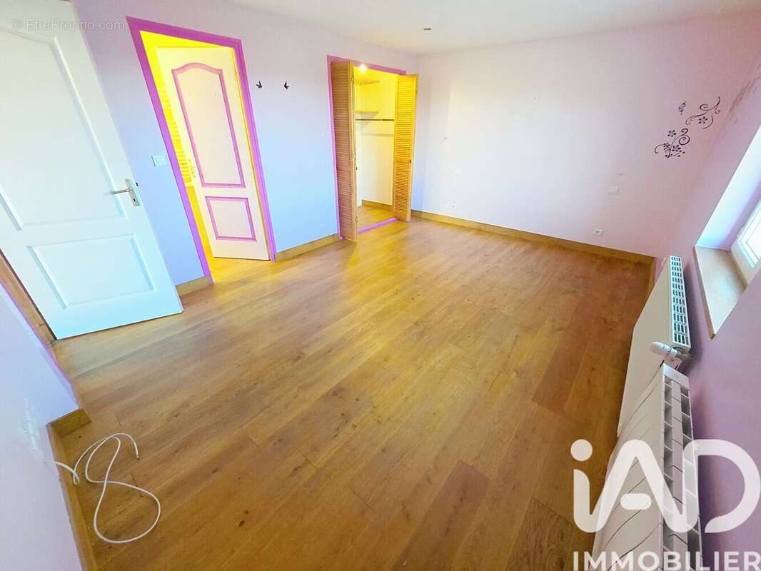 Maison 119 m² à Feuillade  - photo 8