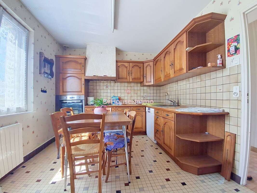 Maison 72 m² à Saint-Hilaire-Du-Harcouet  - photo 26