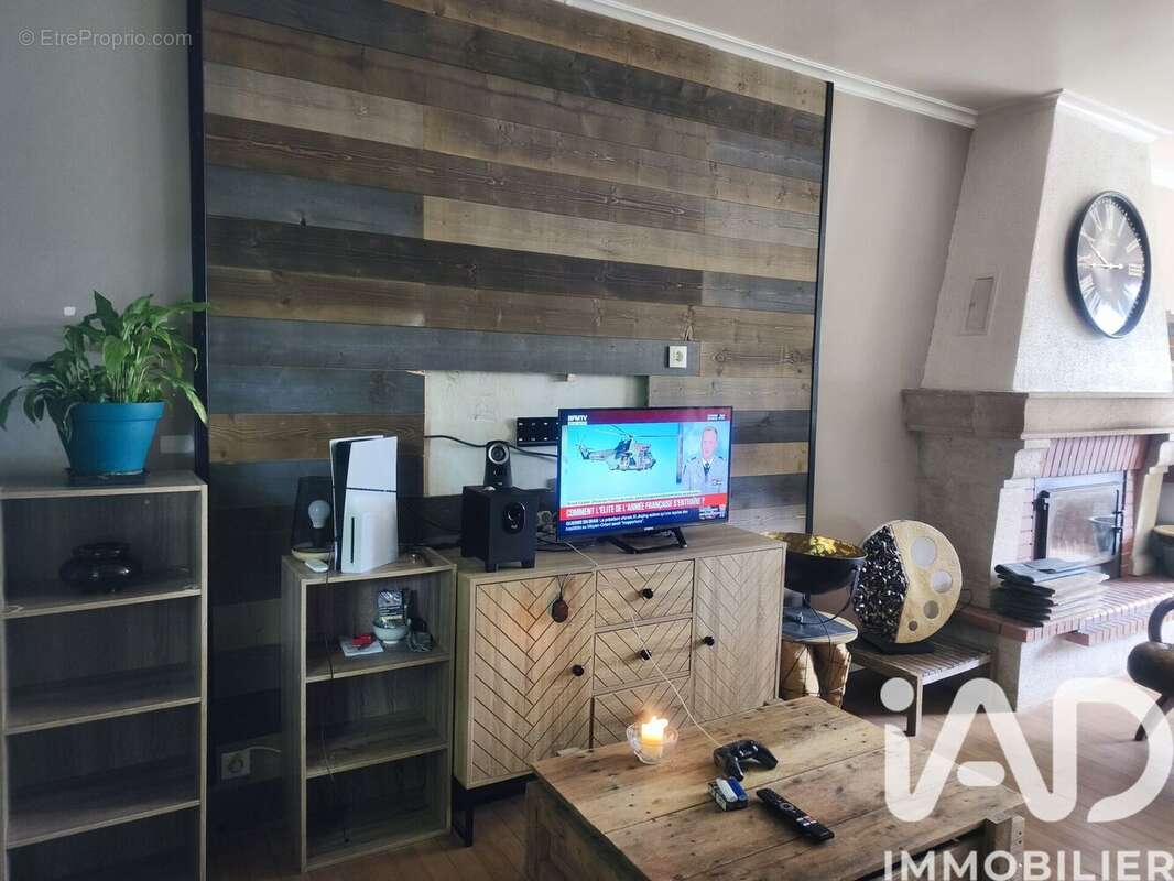 Maison 128 m² à Saint-Michel  - photo 3