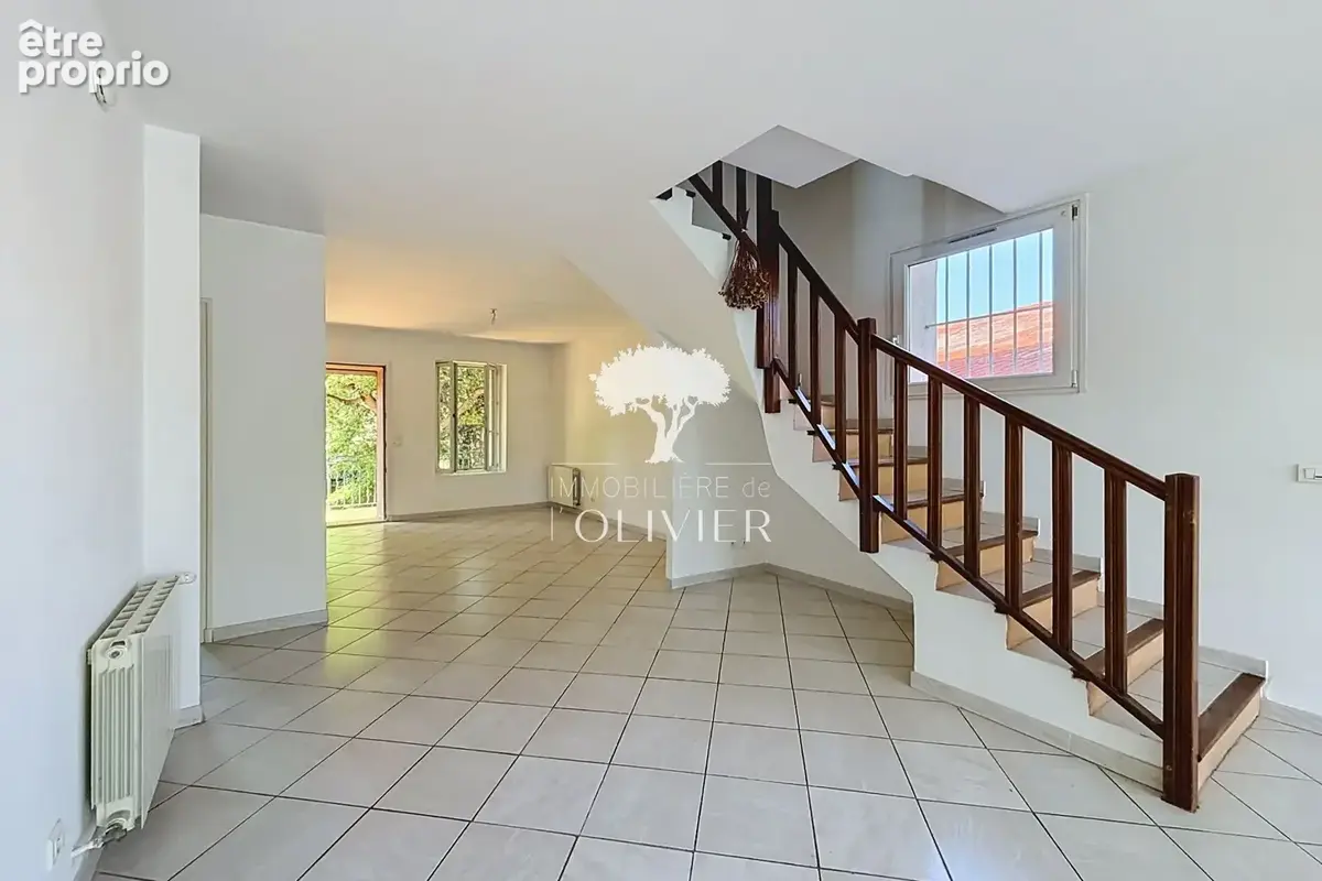Maison 6 pièces 332 m² à vendre à Apt (84400) - photo 6