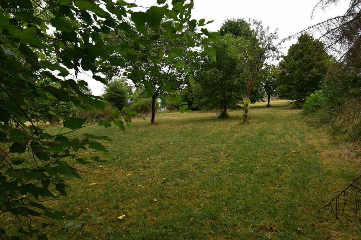 Terrain à PERIGUEUX