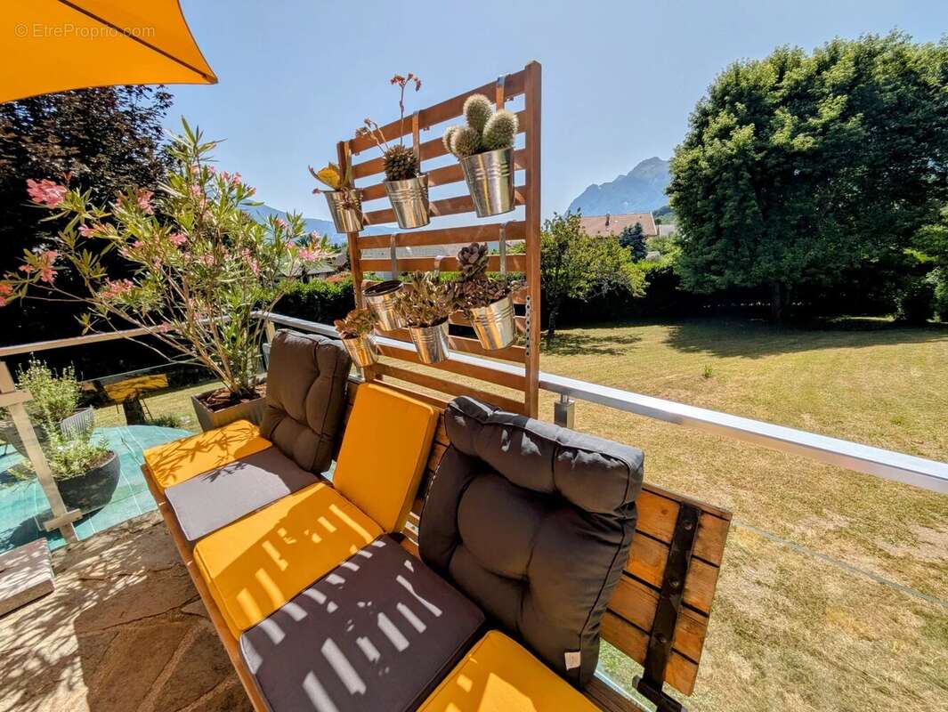 Maison à GILLY-SUR-ISERE