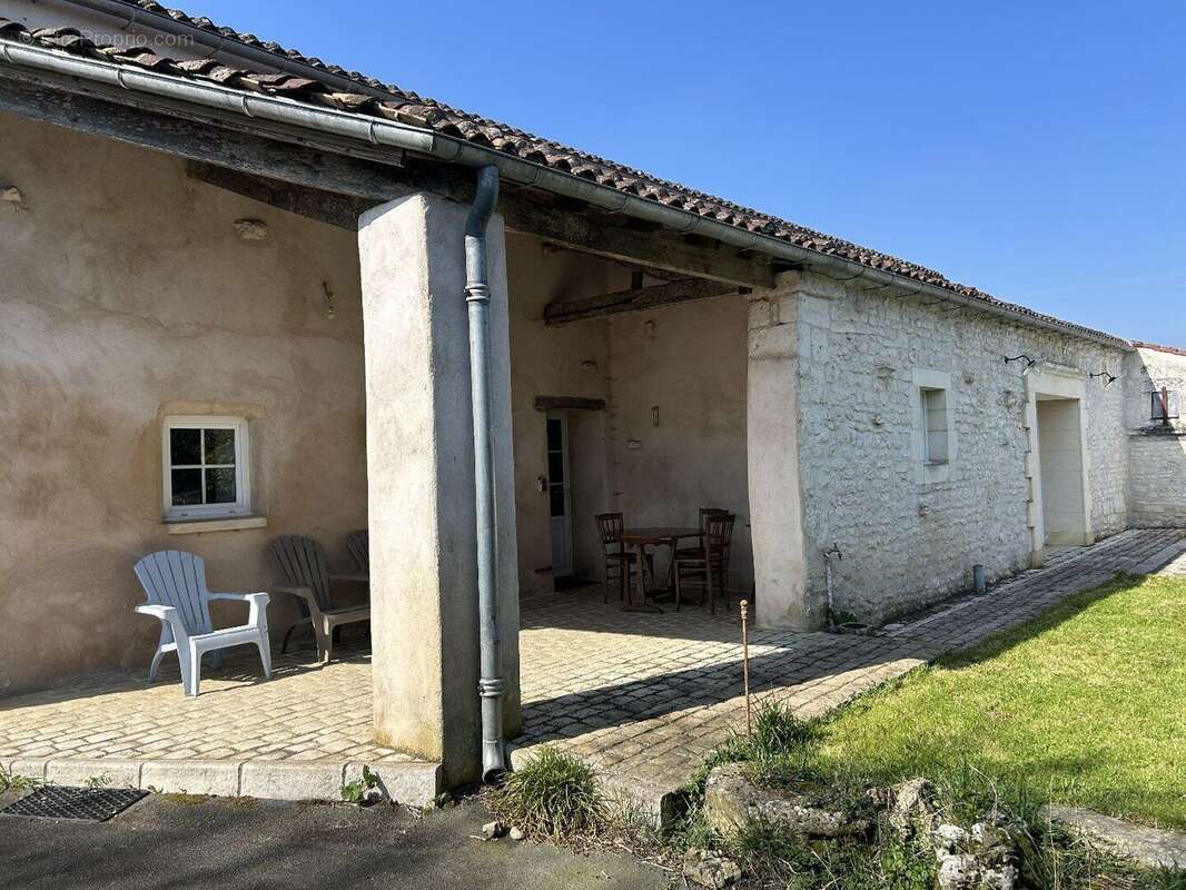 Maison à ROMEGOUX