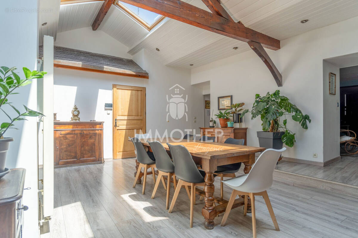 Maison à MOIRANS