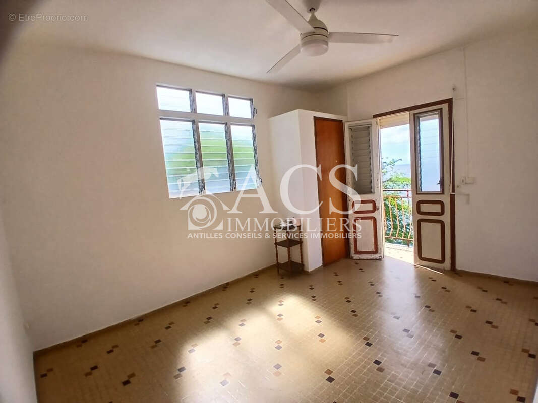 Maison à SCHOELCHER