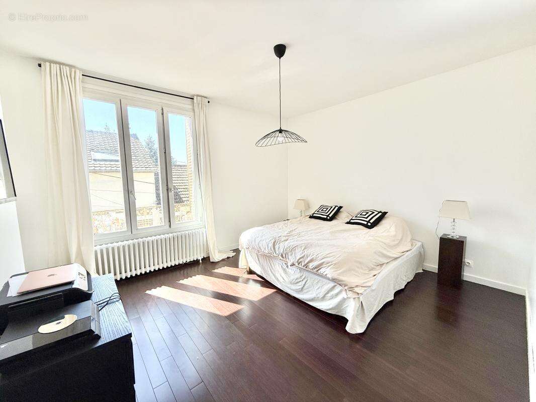 Maison à VILLENEUVE-SAINT-GEORGES