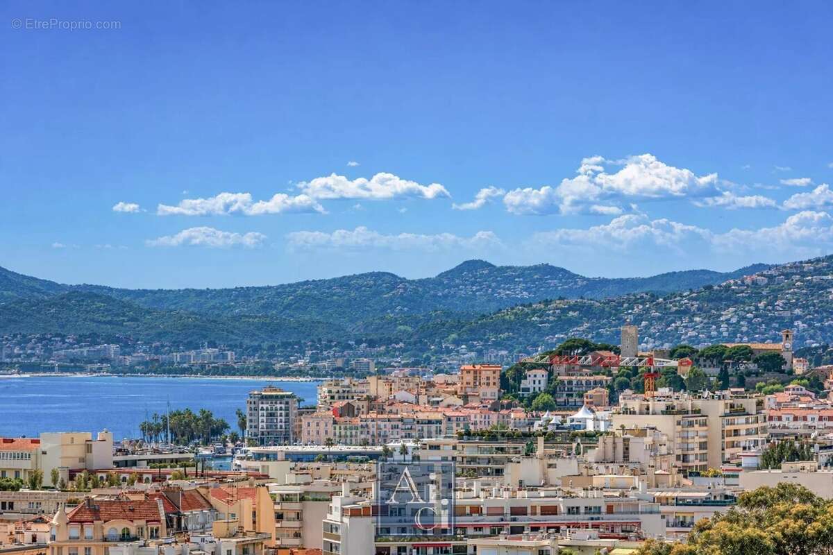Appartement à CANNES