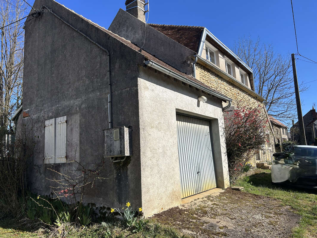 Maison à PREMERY
