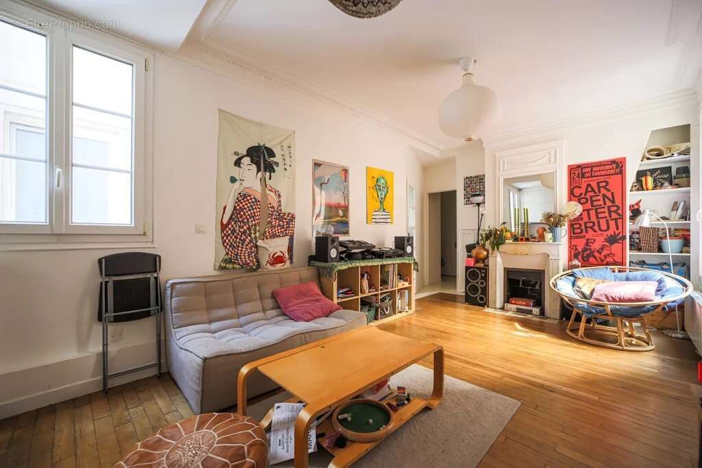 Appartement à PARIS-18E