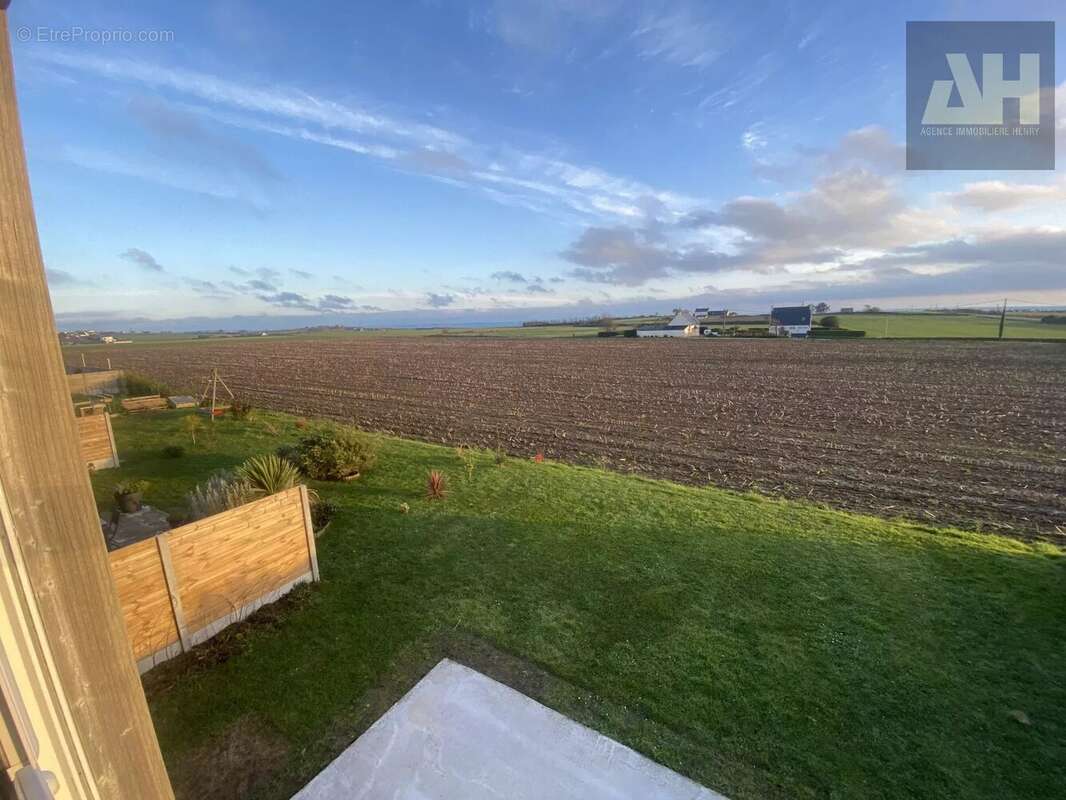 Maison à PLOUGONVELIN