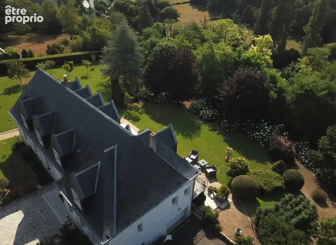 Maison 10 pièces 285 m² à vendre à Saint-Cyr-Sur-Loire (37540) - photo 4