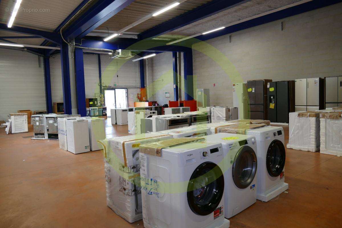 Commerce à TIGNIEU-JAMEYZIEU