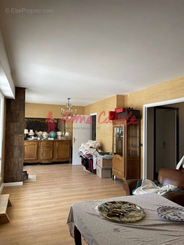 Appartement à PARIS-20E