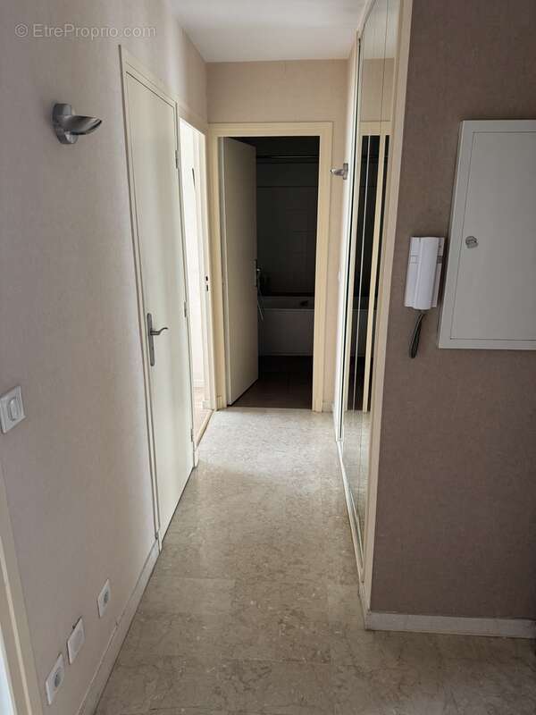 Appartement à TASSIN-LA-DEMI-LUNE
