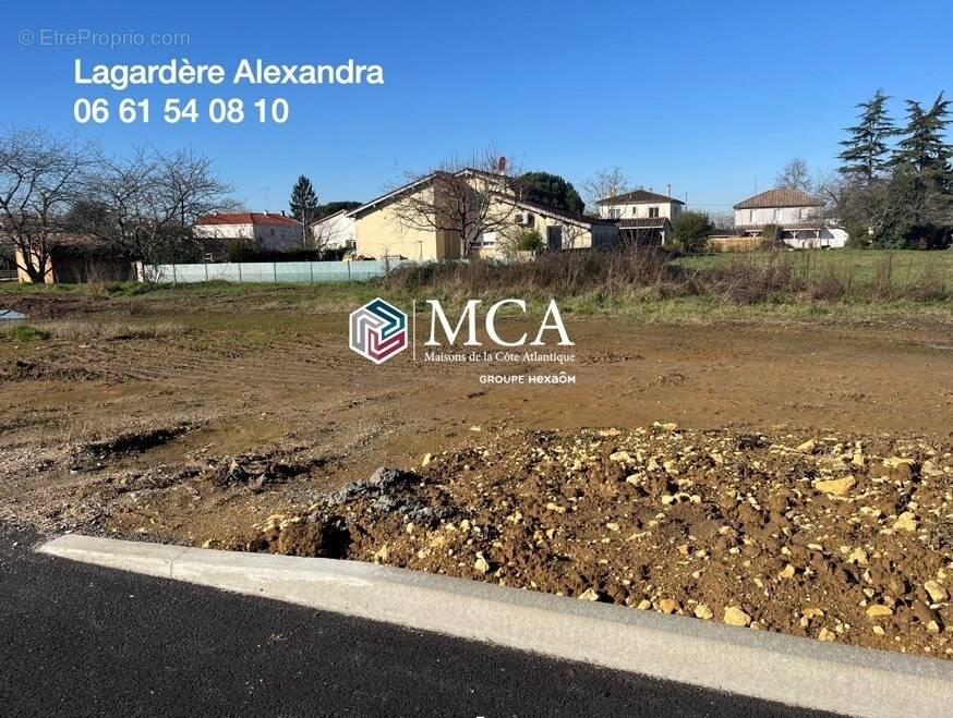 Terrain 595 m² à Marmande  - photo 1