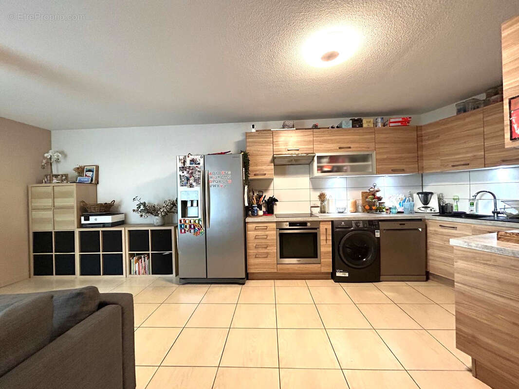 Appartement à MARSEILLE-4E