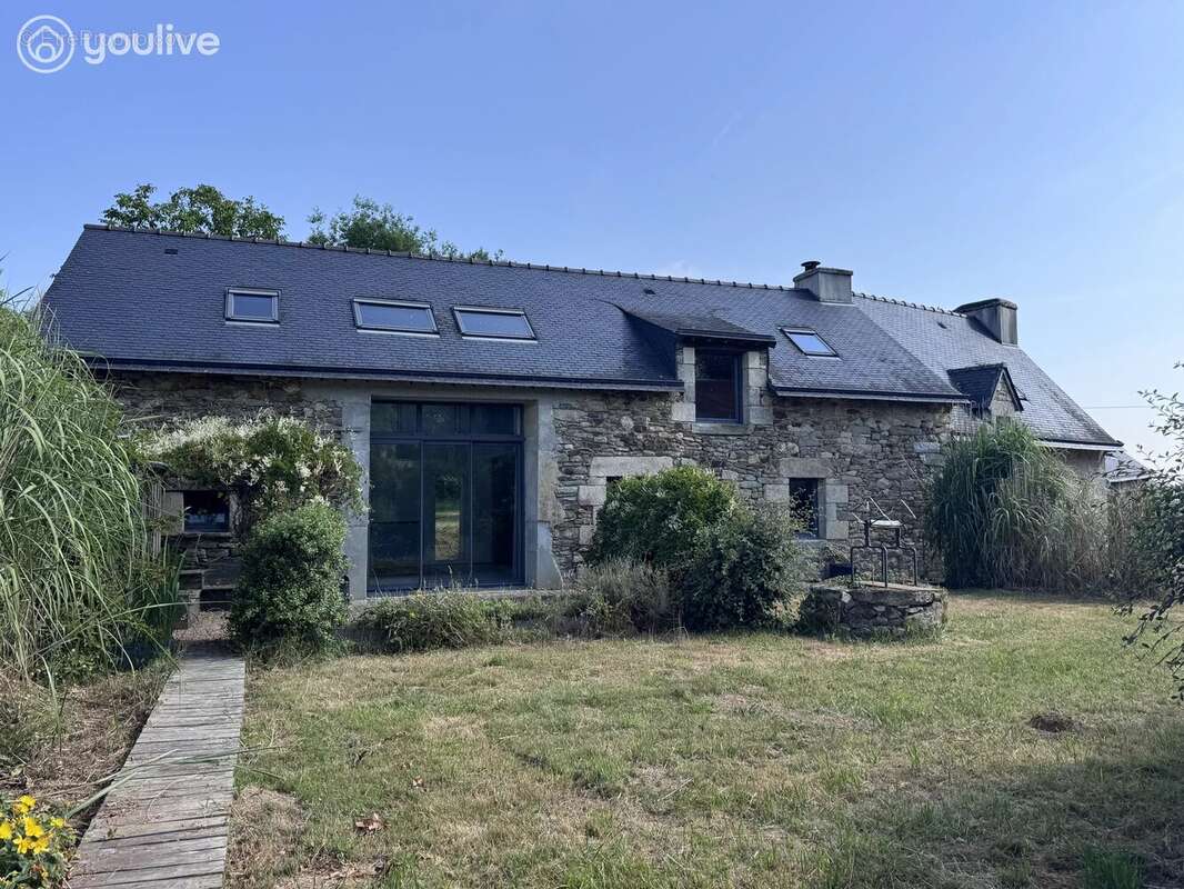 pontivy longére 8 piéces plus 2 logements sur 3150m2 - photo 2