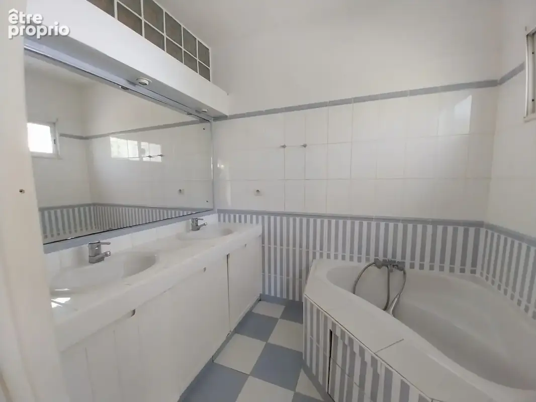 Villa T6 La montagne - quartier Etat Major. - photo 8
