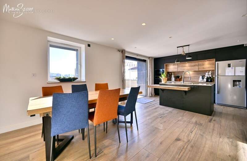 Maison à SAINT-MARTIN-EN-HAUT