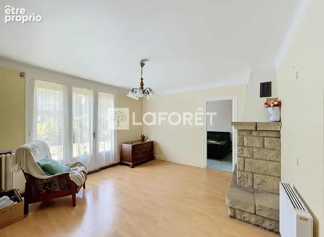 Maison Saint Perreux 7 pièce(s) 131 m2 - photo 4
