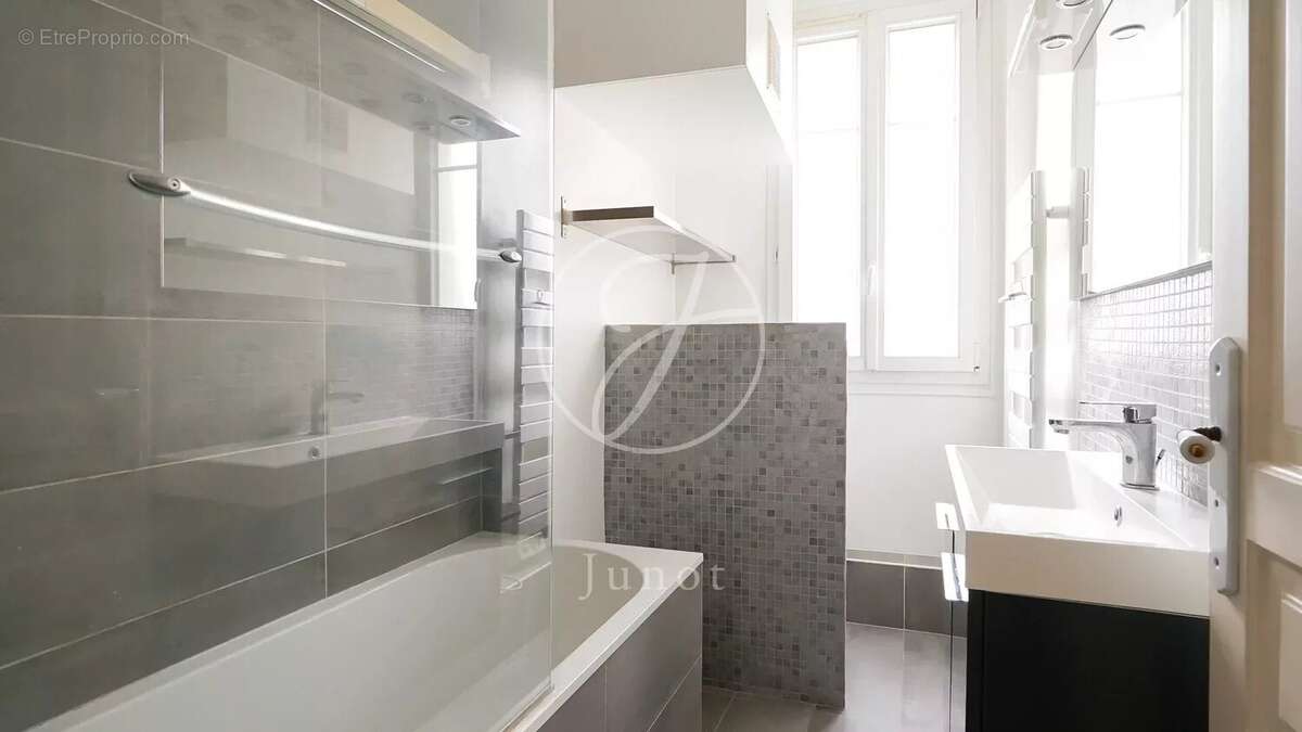 Appartement à BOULOGNE-BILLANCOURT