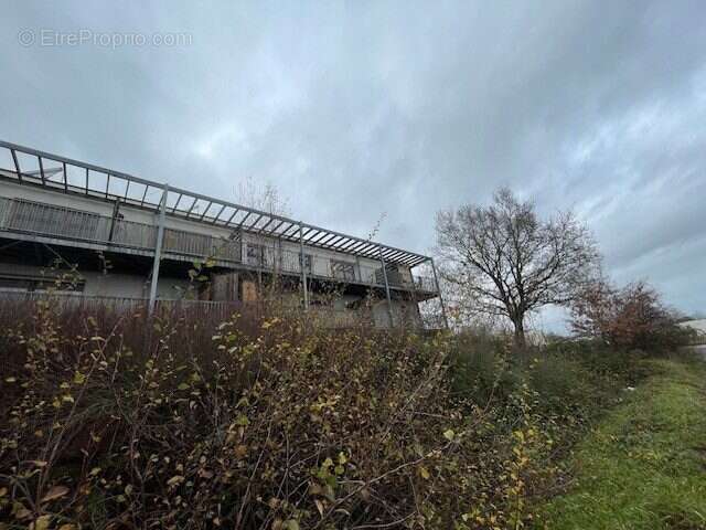 Appartement à VEZIN-LE-COQUET