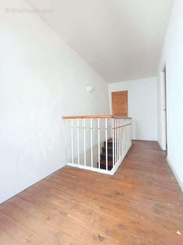 Maison à MONTESQUIEU-DES-ALBERES