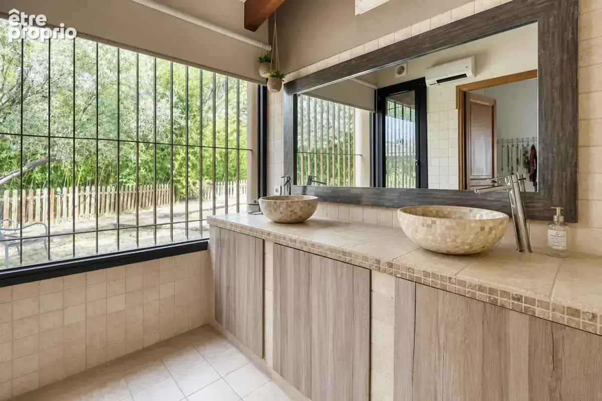 Grande maison avec piscine et jardin arboré à Aubagne - photo 13