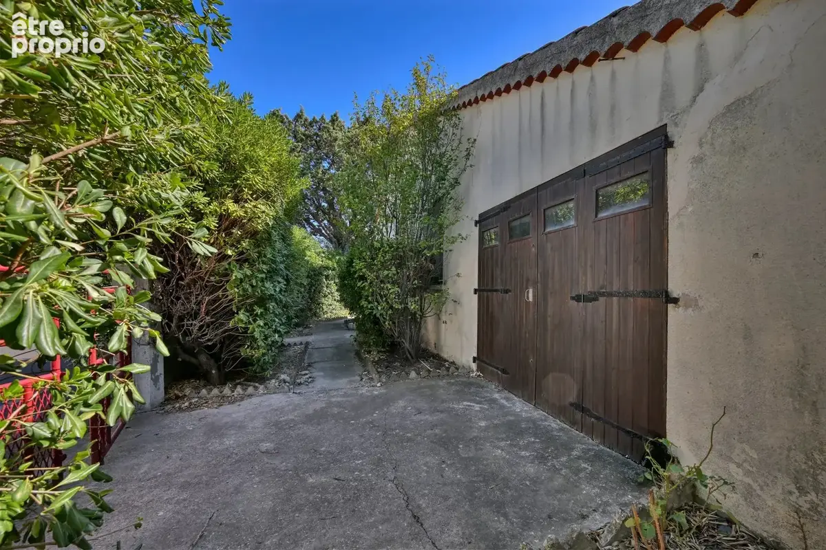 Maison de plain-pied 80 m² avec jardin et garage – Quartier prisé des Alyscamps! - photo 17