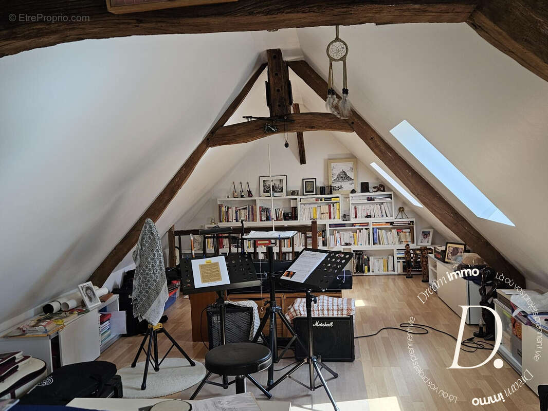 Pièce du second étage - Maison à GASNY