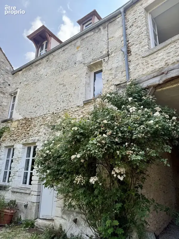 Ancienne ferme en pierre à rénover au centre du village - photo 14