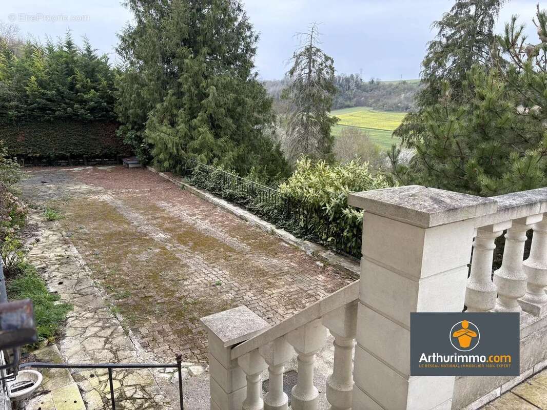 Maison à LONGUEVAL-BARBONVAL