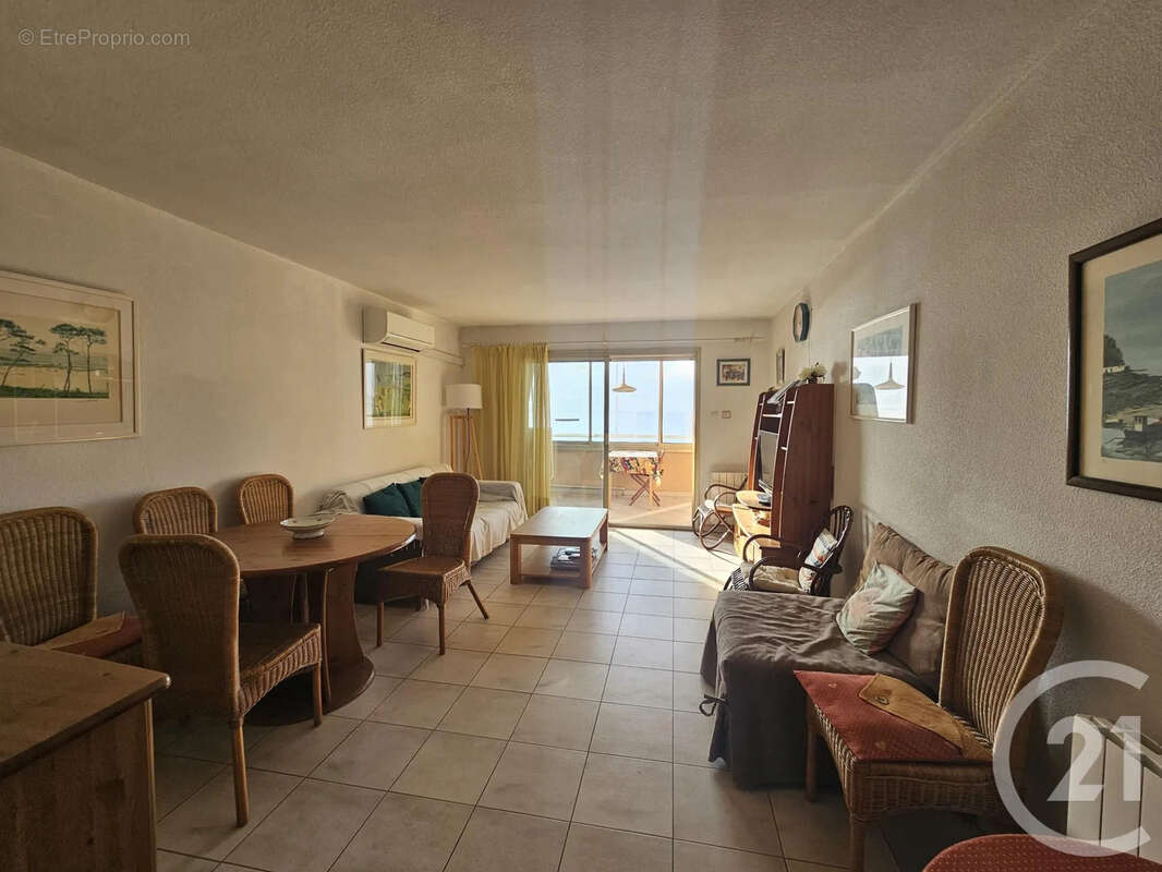 Appartement à SIX-FOURS-LES-PLAGES