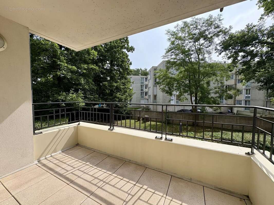 Appartement à LE PLESSIS-TREVISE