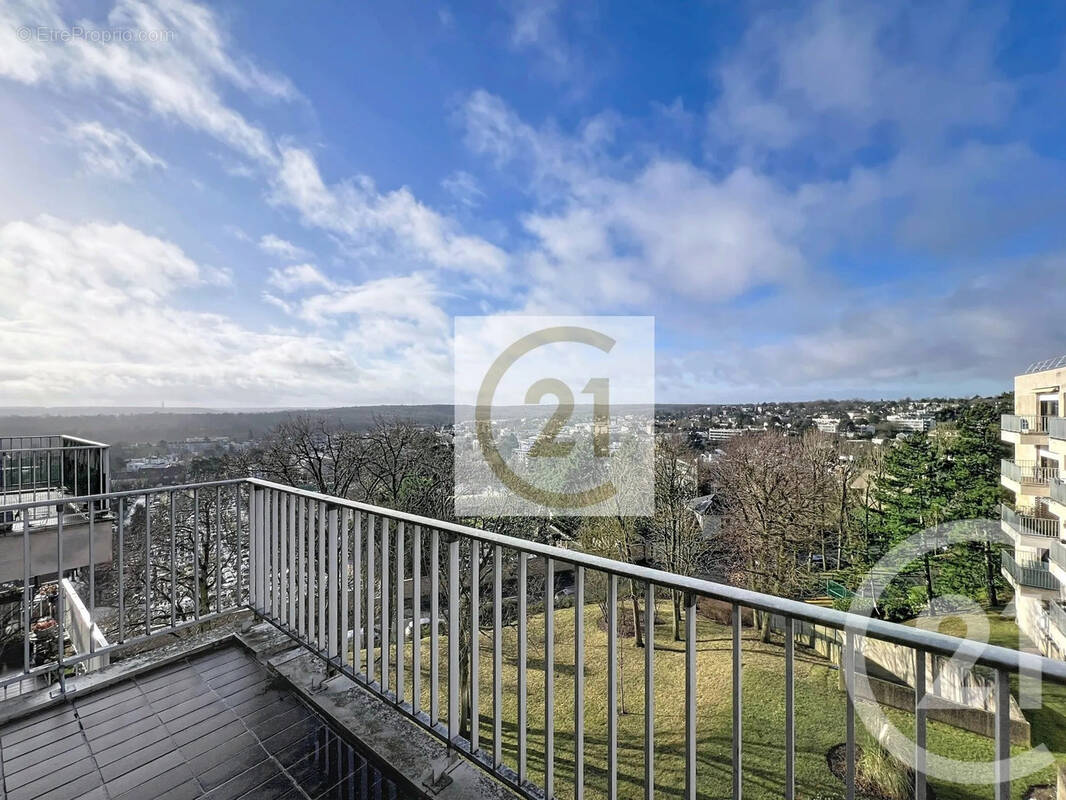 Appartement à GARCHES