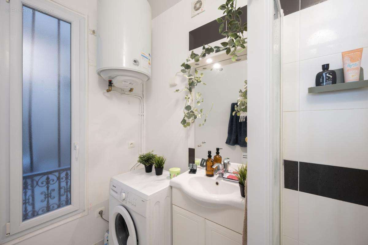 Appartement à PARIS-20E