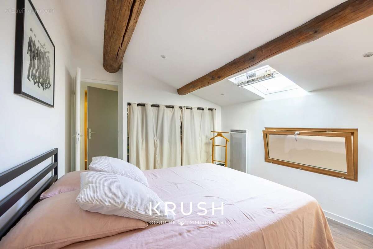 Appartement à MARSEILLE-6E